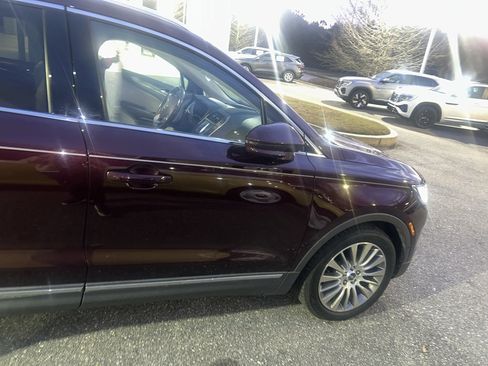 Used 2017 Lincoln MKC Reserve image 14