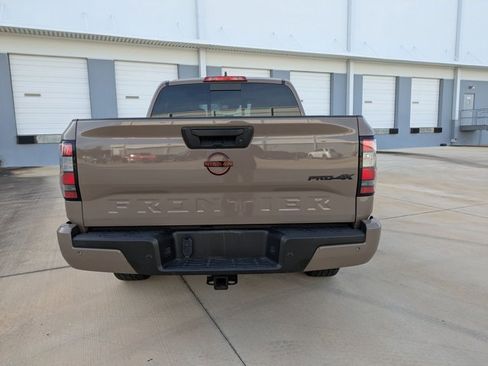 Used 2024 Nissan Frontier PRO-4X w/ Pro Premium Package image 7