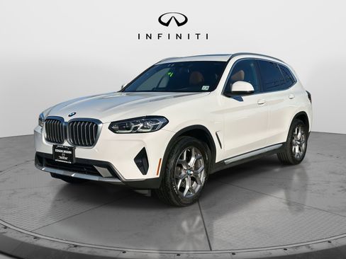Used 2023 BMW X3 xDrive30i w/ Convenience Package image 2