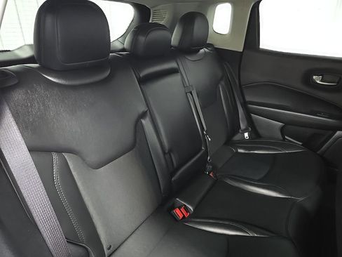Used 2020 Jeep Compass Latitude image 16