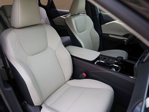 Used 2024 Lexus RX 350 FWD w/ Technology Package image 30