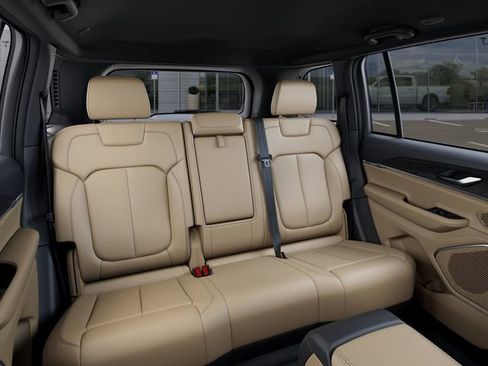 New 2026 Jeep Grand Cherokee Limited AWD/4WD image 15