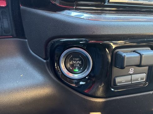 Used 2024 GMC Sierra 3500 SLE w/ SLE Value Package image 13