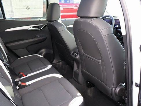 New 2025 Buick Envision Sport Touring image 9