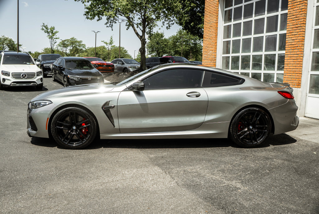 Used 2022 BMW M8 Competition w/ M Carbon Exterior Package AWD/4WD image 33