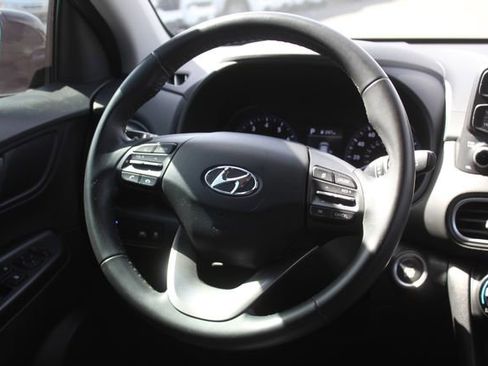 Used 2021 Hyundai Kona SEL w/ Cargo Package image 18