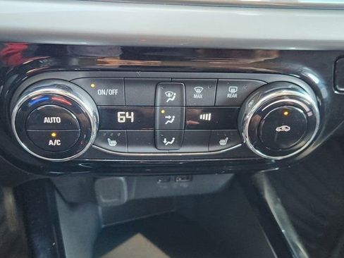 Used 2025 Chevrolet Trax LT w/ Driver Confidence Package image 22