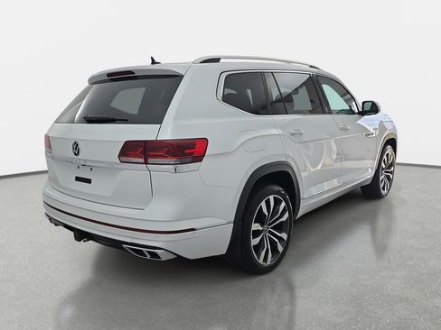 Certified 2023 Volkswagen Atlas SEL Premium image 3