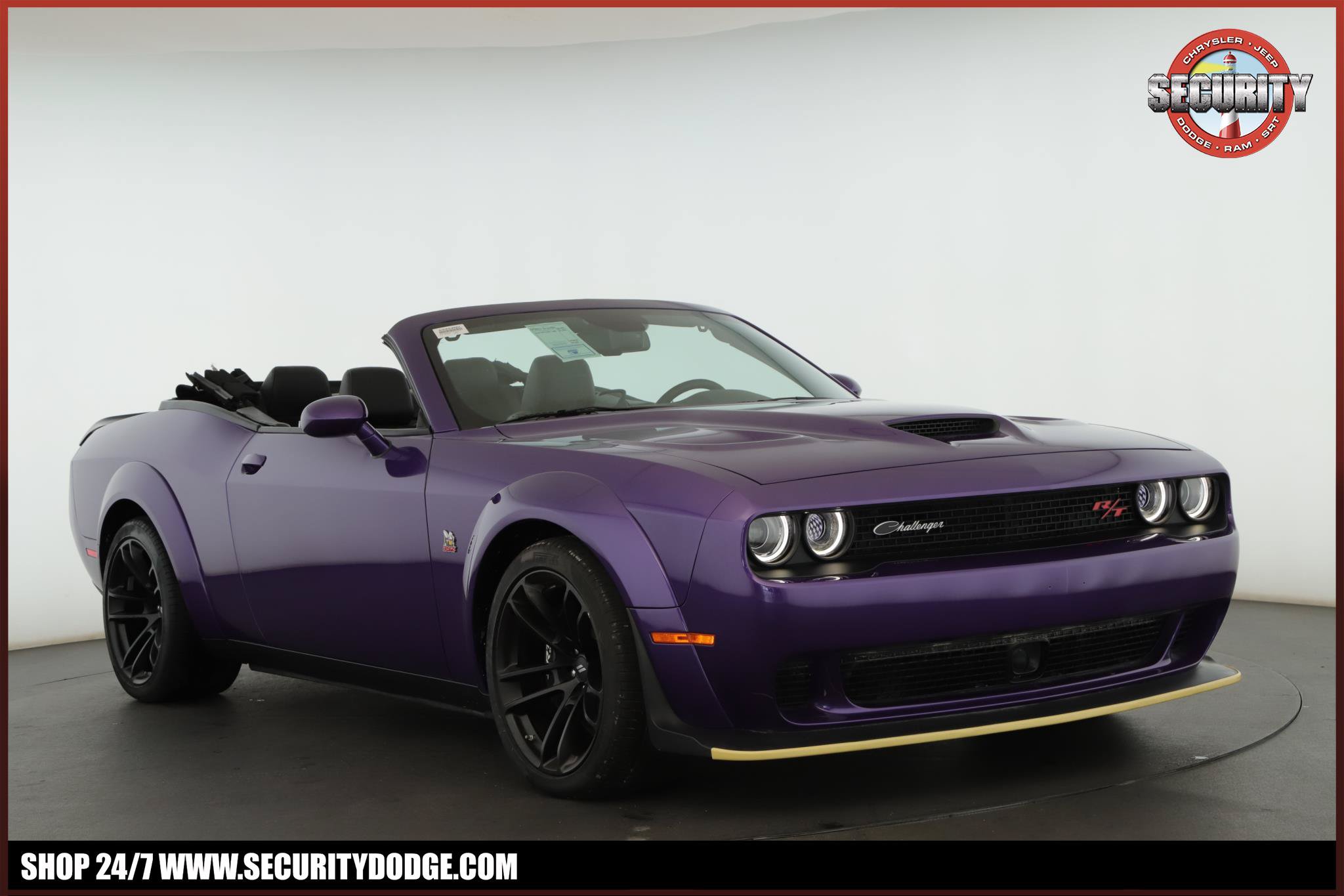Used 2023 Dodge Challenger R/T Scat Pack RWD image 1