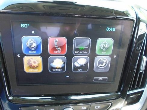Used 2019 Chevrolet Traverse LT w/ LT Premium Package AWD/4WD image 11