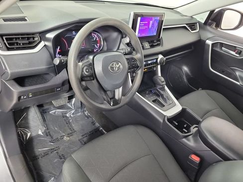 Used 2025 Toyota RAV4 XLE w/ Convenience Package FWD image 18