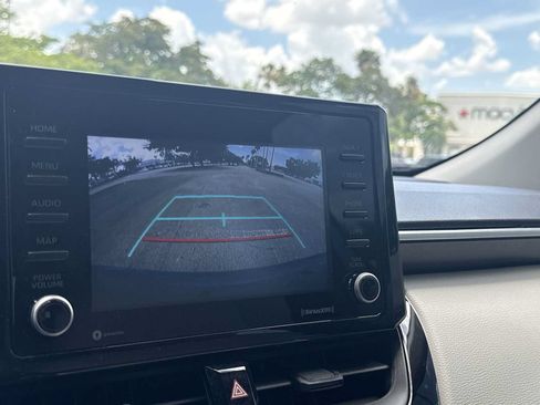 Used 2022 Toyota Corolla Cross L FWD image 23
