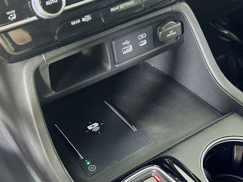 Used 2023 Honda Pilot Touring image 33