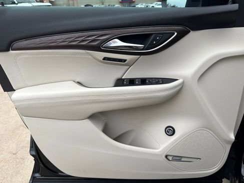 Certified 2023 Buick Envision Avenir AWD/4WD image 16