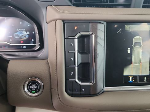 Certified 2024 GMC Yukon Denali AWD/4WD image 16