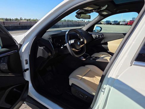 Used 2025 BMW X3 xDrive30i w/ Convenience Package AWD/4WD image 19