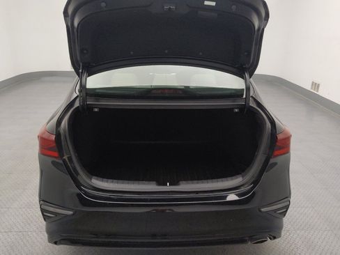 Used 2021 Kia Forte LXS FWD image 29