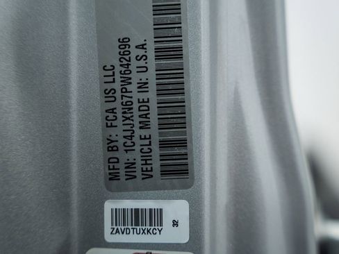 Used 2023 Jeep Wrangler Unlimited image 43