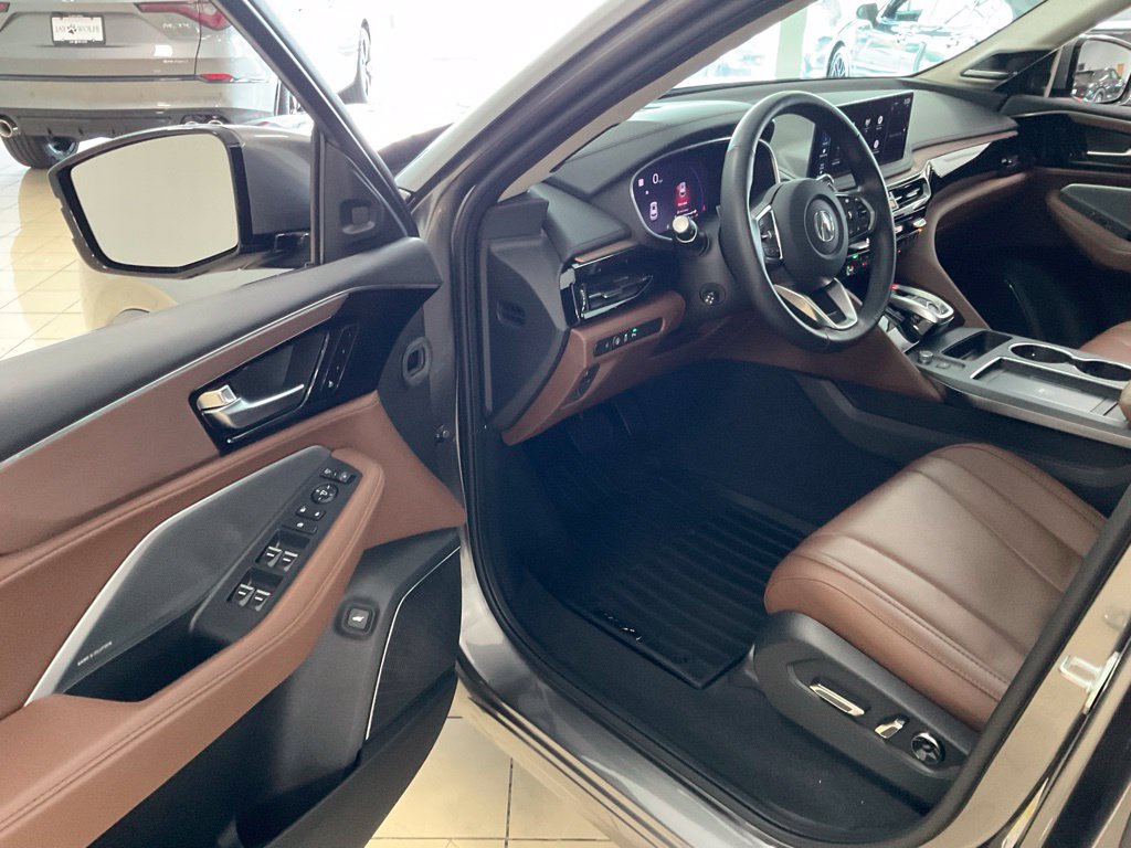 Used 2026 Acura MDX w/ Technology Package AWD/4WD image 10