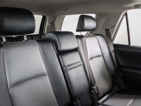 Used 2023 Toyota 4Runner SR5 Premium w/ Moonroof Package AWD/4WD image 30