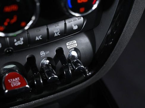 Certified 2023 MINI Cooper Clubman S AWD/4WD image 19