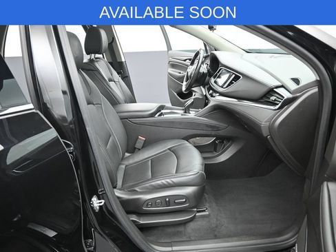 Used 2021 Buick Enclave Avenir w/ Avenir Technology Package AWD/4WD image 40