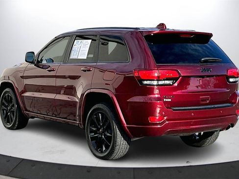 Certified 2018 Jeep Grand Cherokee Altitude image 6
