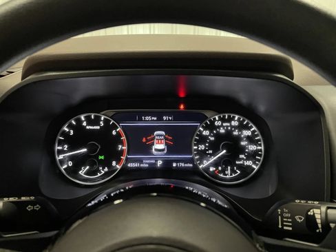 Used 2023 Nissan Rogue SV FWD image 23