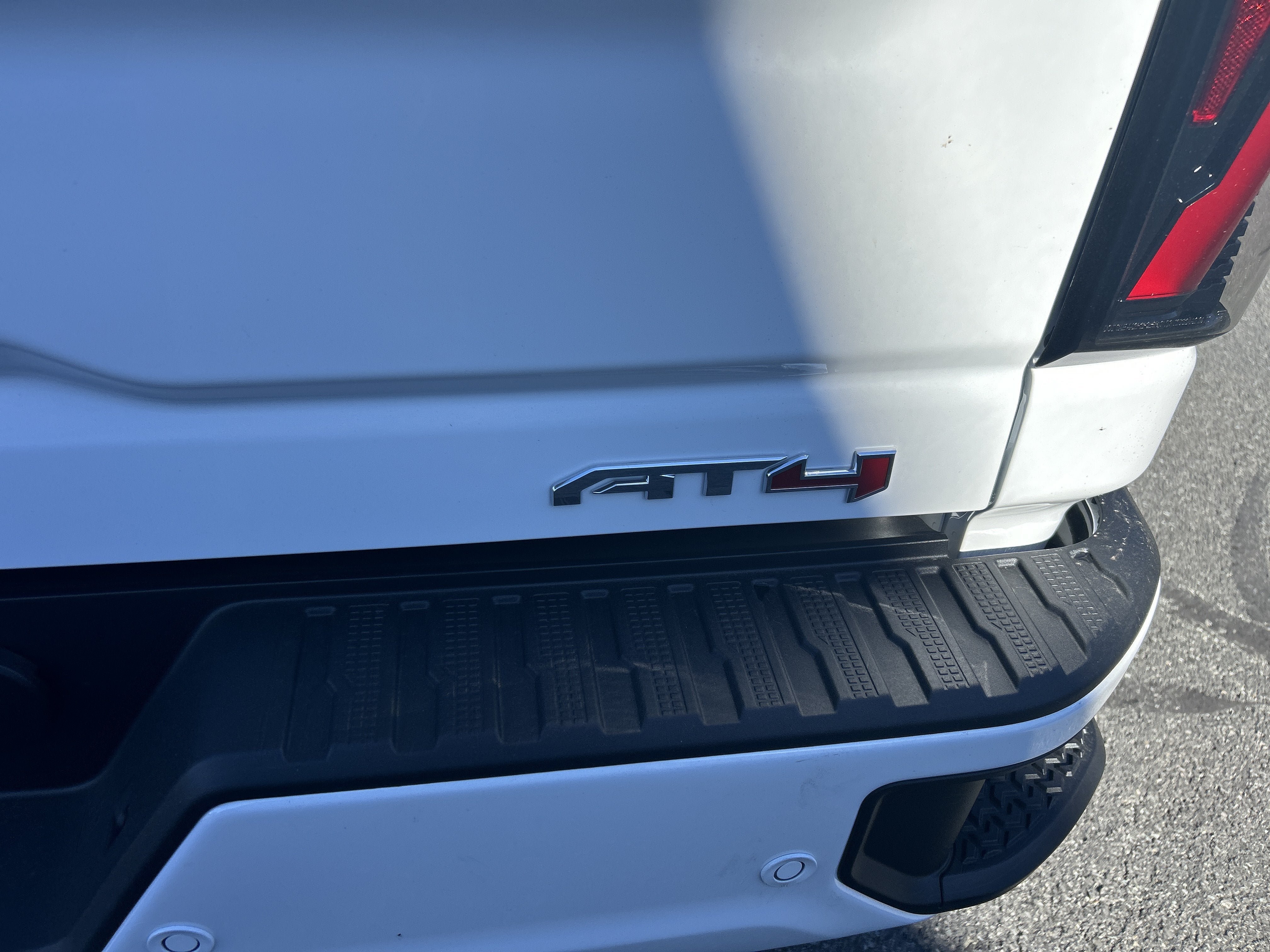 New 2026 GMC Sierra 3500 AT4 w/ AT4 Premium Plus Package AWD/4WD image 11