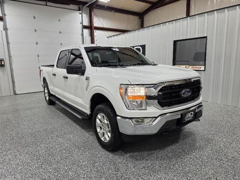 Used 2021 Ford F150 XLT w/ Equipment Group 301A Mid AWD/4WD image 7