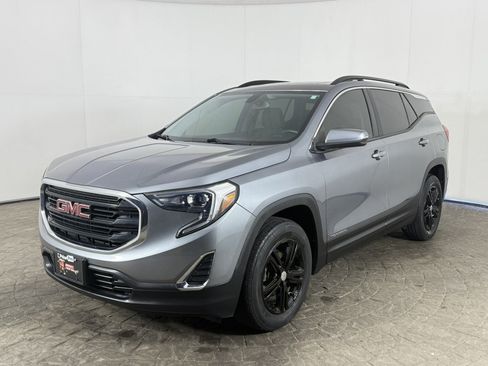 Used 2019 GMC Terrain SLE w/ Driver Convenience Package AWD/4WD image 3