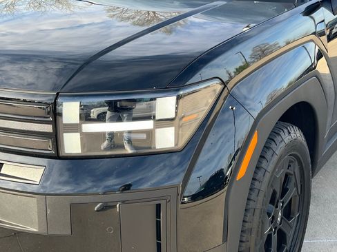 Used 2025 Hyundai Santa Fe XRT image 4