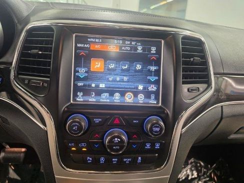 Used 2016 Jeep Grand Cherokee High Altitude AWD/4WD image 16