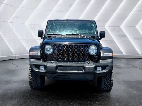 Used 2020 Jeep Gladiator Sport w/ Quick Order Package 24S AWD/4WD image 8