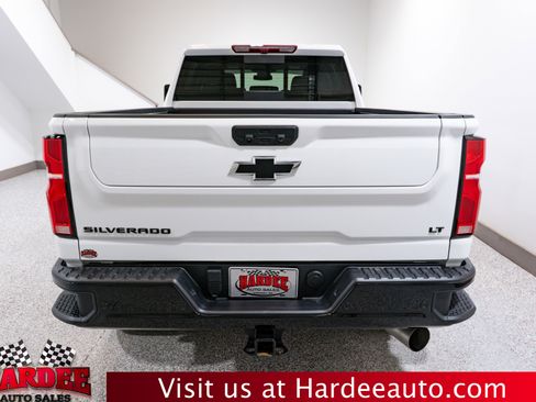 Used 2025 Chevrolet Silverado 2500 LT image 4