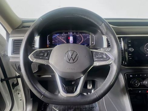 Used 2021 Volkswagen Atlas SEL Premium image 15