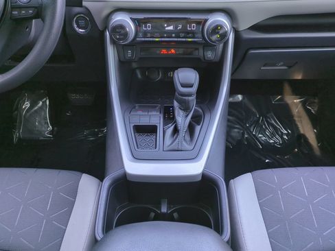 Used 2025 Toyota RAV4 XLE w/ Convenience Package FWD image 19
