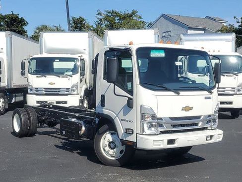 New 2024 Chevrolet Low Cab Forward 5500XD image 21