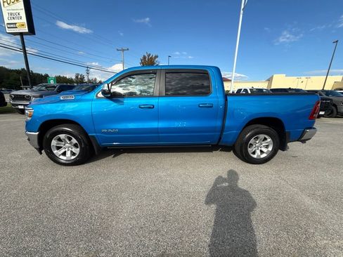 Used 2023 RAM 1500 Laramie AWD/4WD image 2