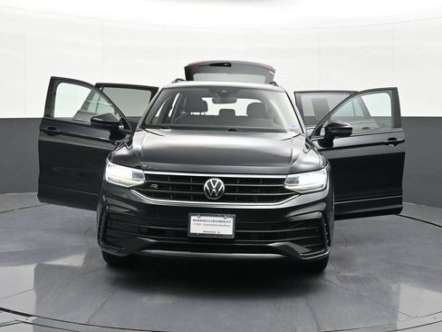 Used 2022 Volkswagen Tiguan SE R-Line FWD image 42