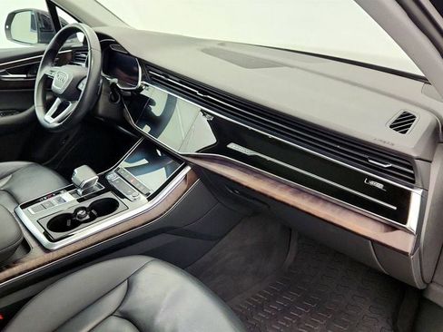 Used 2020 Audi Q7 3.0T Premium w/ Convenience Package image 28