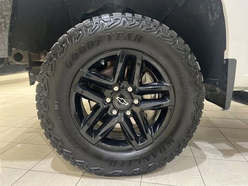 Used 2020 Chevrolet Silverado 1500 LT Trail Boss w/ Convenience Package image 28