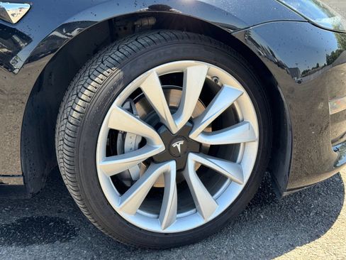 Used 2018 Tesla Model 3 Long Range RWD image 7