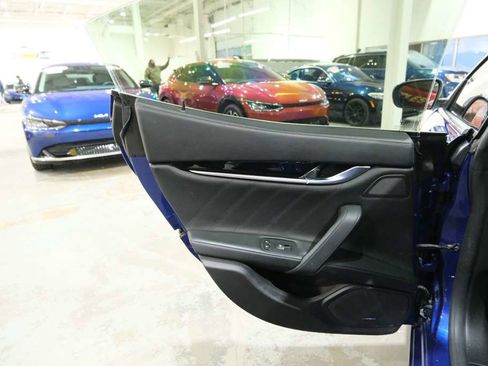 Used 2019 Maserati Ghibli S GranSport image 23