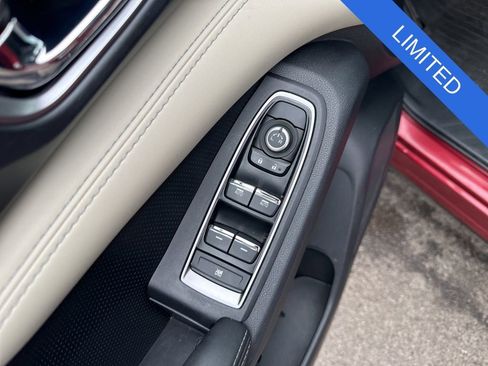 Used 2021 Subaru Ascent Limited w/ Popular Package #4 image 10