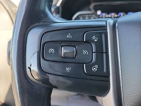 Used 2021 GMC Yukon XL Denali w/ Denali Premium Package image 25