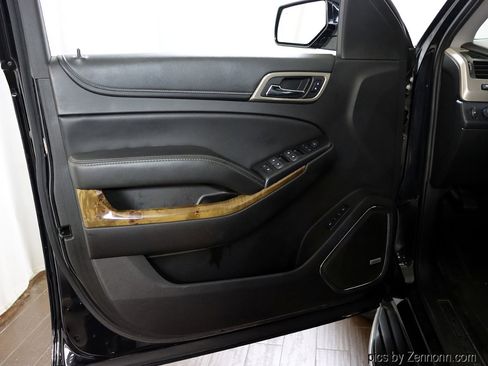 Used 2017 GMC Yukon XL Denali w/ Open Road Package image 26