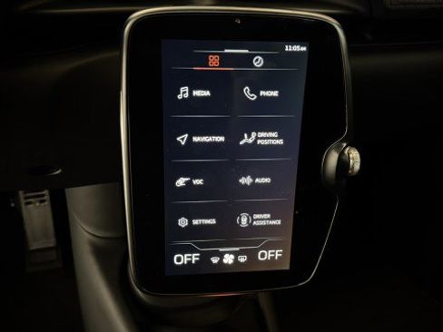 Used 2025 McLaren Artura RWD image 6