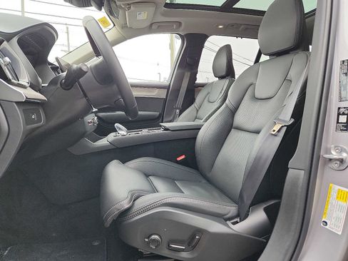 Used 2026 Volvo XC90 B6 Ultra w/ Protection Package Premier image 13