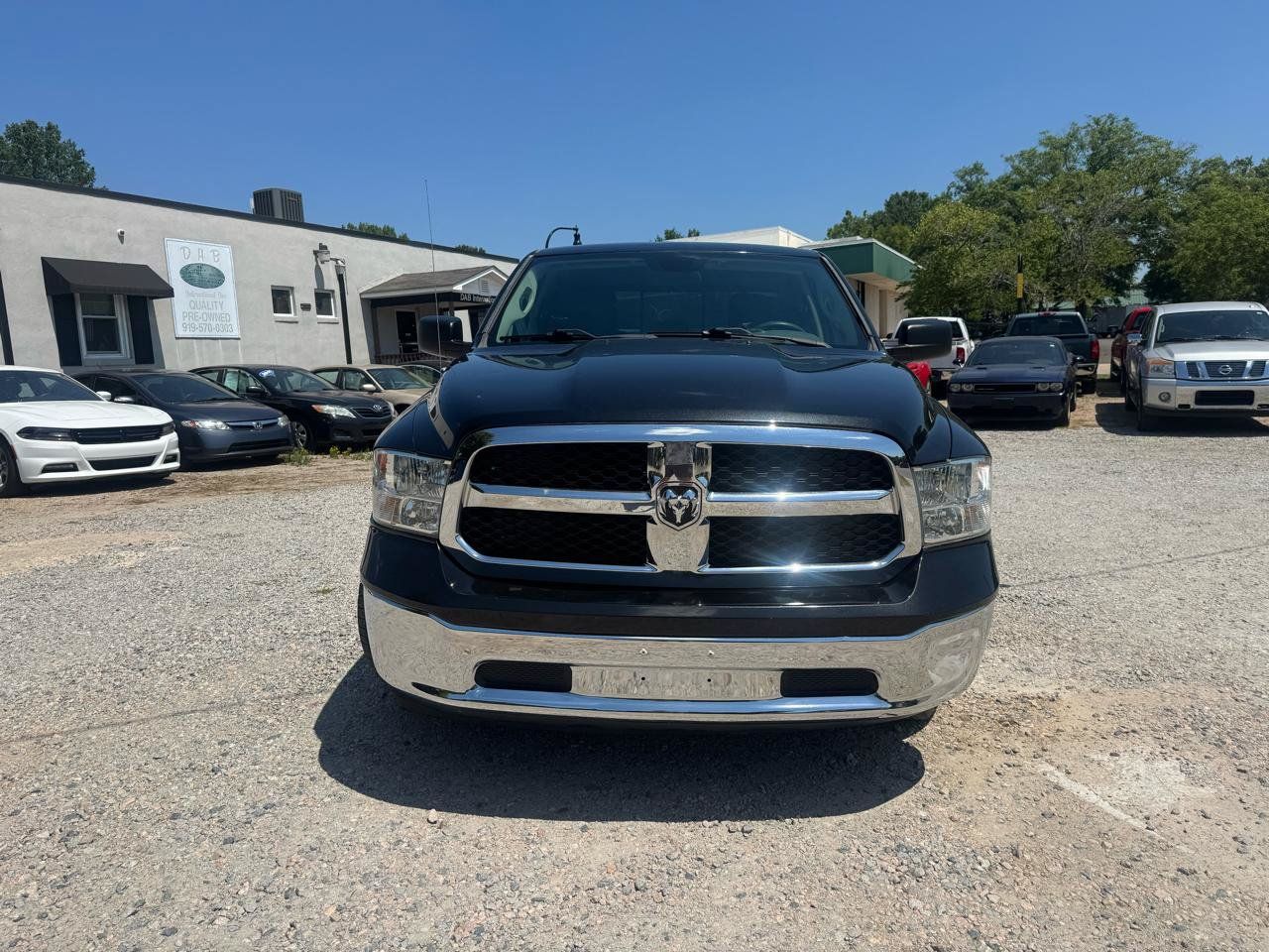 Used 2017 RAM 1500 Classic SLT RWD image 2